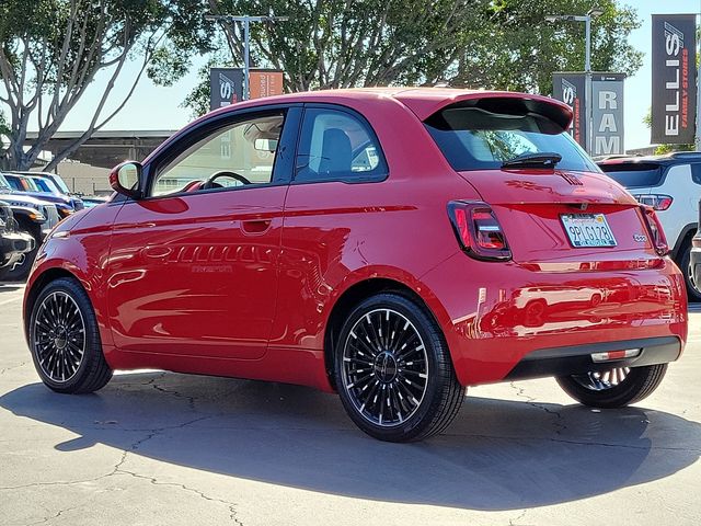 2024 FIAT 500e 