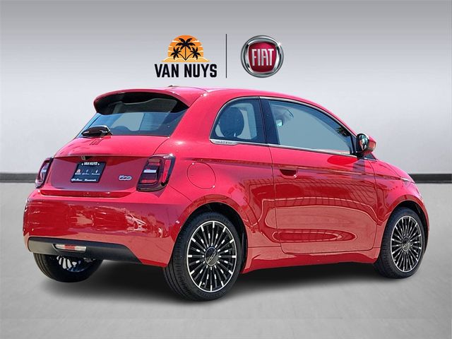 2024 FIAT 500e 