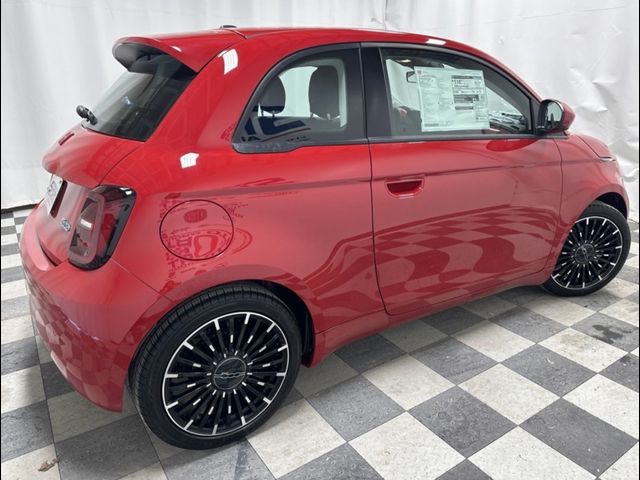 2024 FIAT 500e 