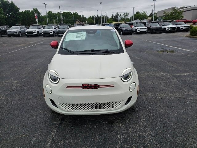 2024 FIAT 500e 