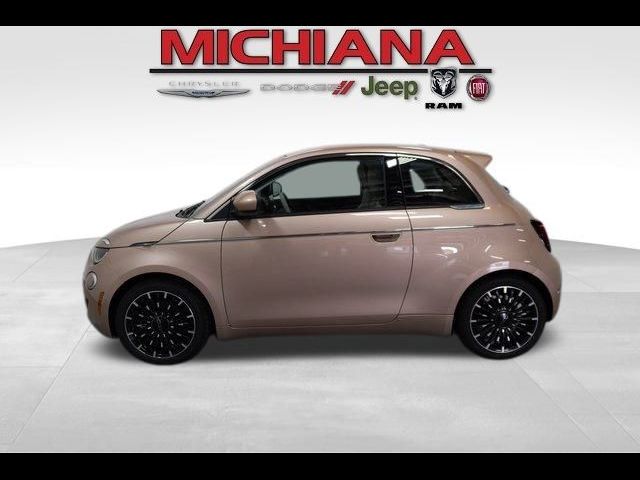 2024 FIAT 500e Beauty