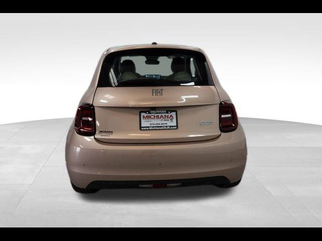 2024 FIAT 500e Beauty