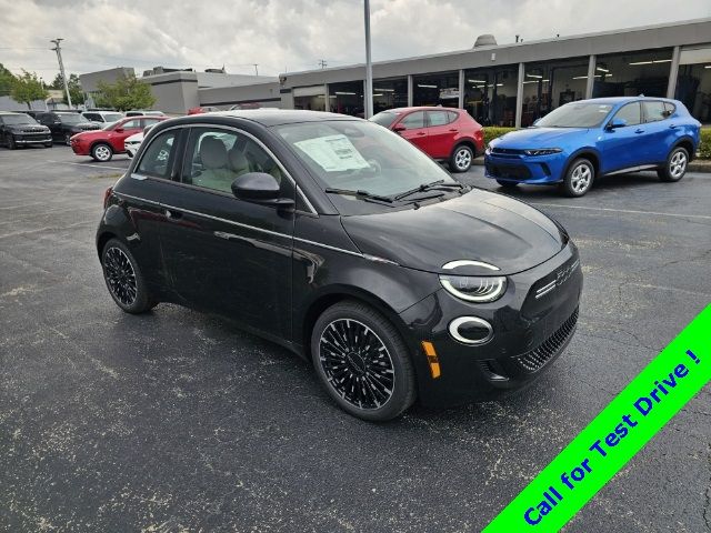 2024 FIAT 500e Music