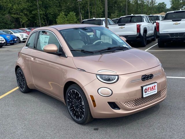 2024 FIAT 500e La Prima