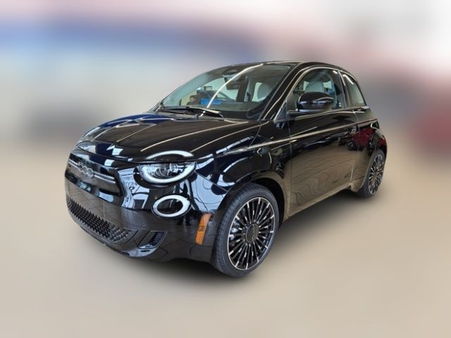 2024 FIAT 500e Music