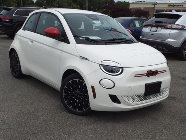 2024 FIAT 500e 