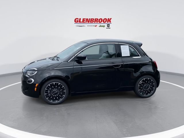 2024 FIAT 500e Music