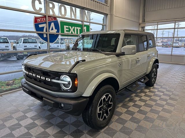 2024 Ford Bronco Outer Banks