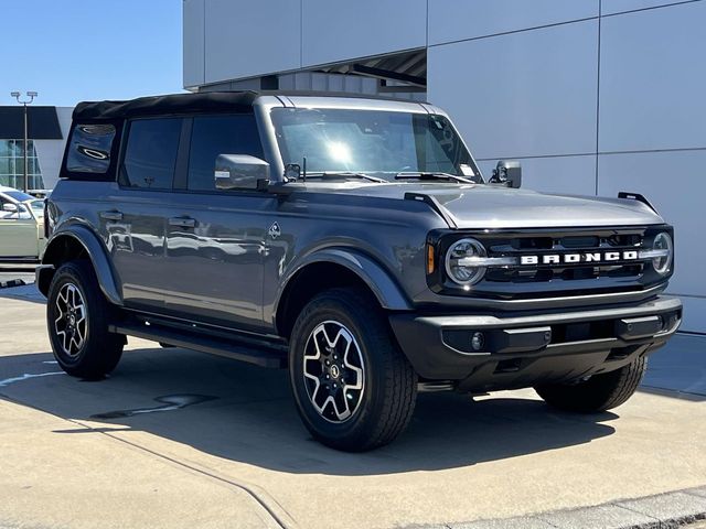 2024 Ford Bronco Outer Banks