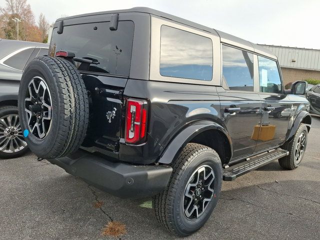 2024 Ford Bronco Outer Banks