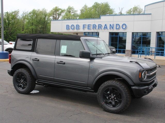 2024 Ford Bronco Black Diamond