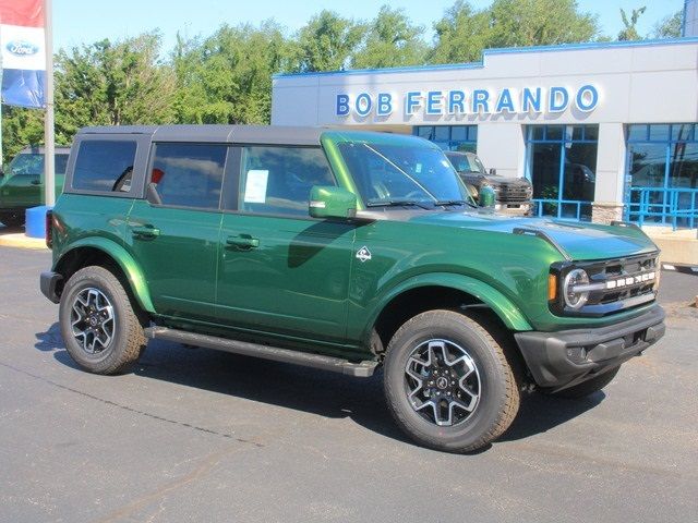 2024 Ford Bronco Outer Banks