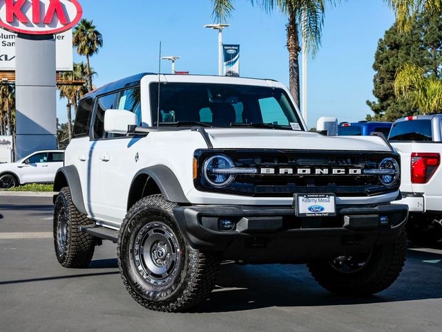 2024 Ford Bronco Outer Banks