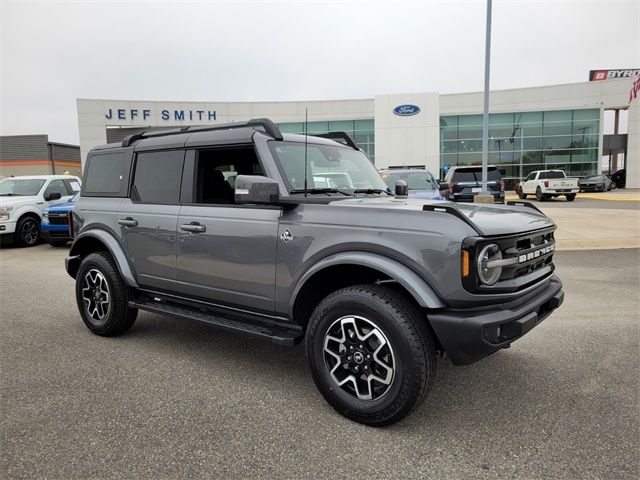 2024 Ford Bronco Outer Banks