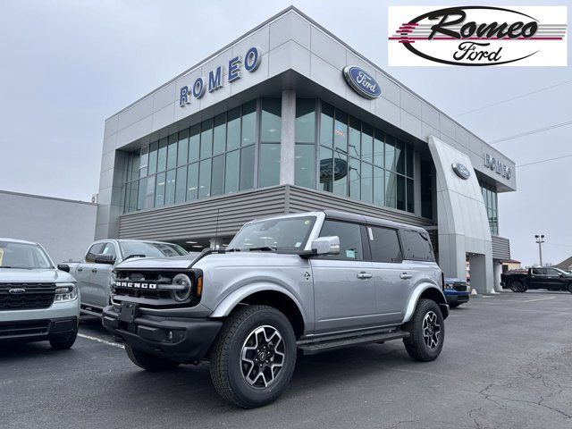 2024 Ford Bronco Outer Banks