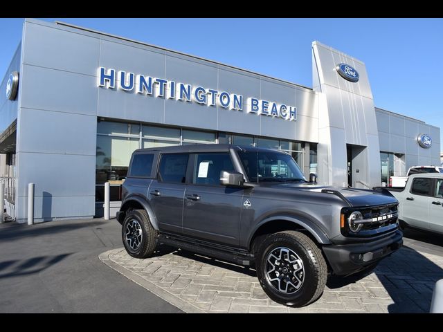 2024 Ford Bronco Outer Banks