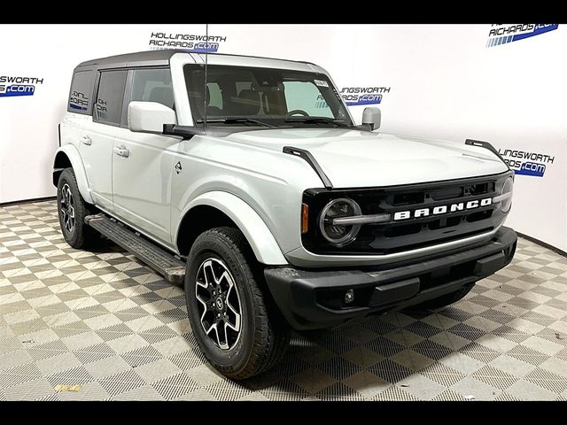 2024 Ford Bronco Outer Banks