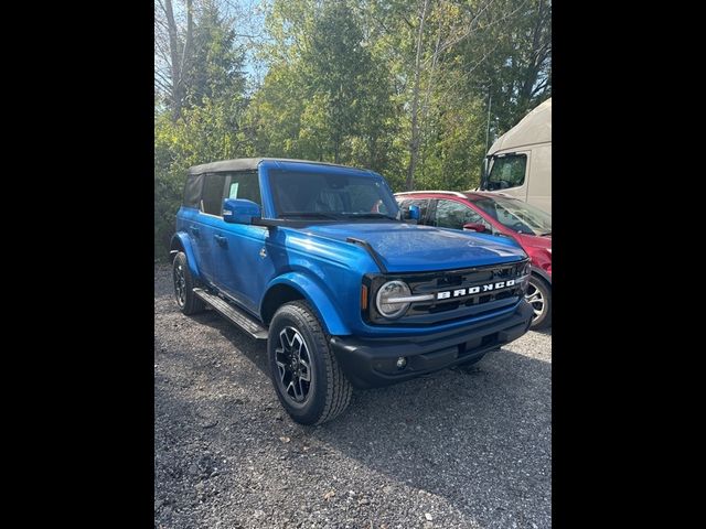 2024 Ford Bronco Outer Banks