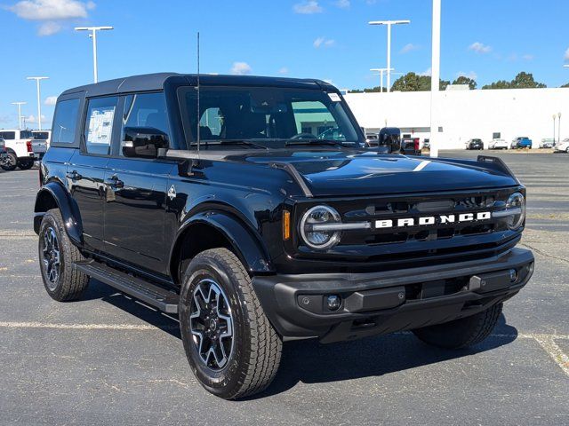 2024 Ford Bronco Outer Banks