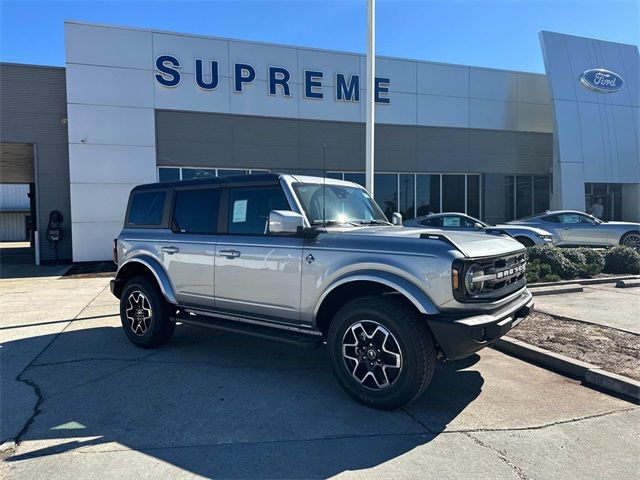 2024 Ford Bronco Outer Banks