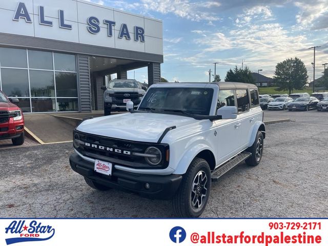 2024 Ford Bronco Outer Banks