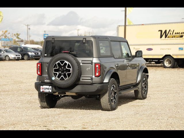 2024 Ford Bronco Outer Banks