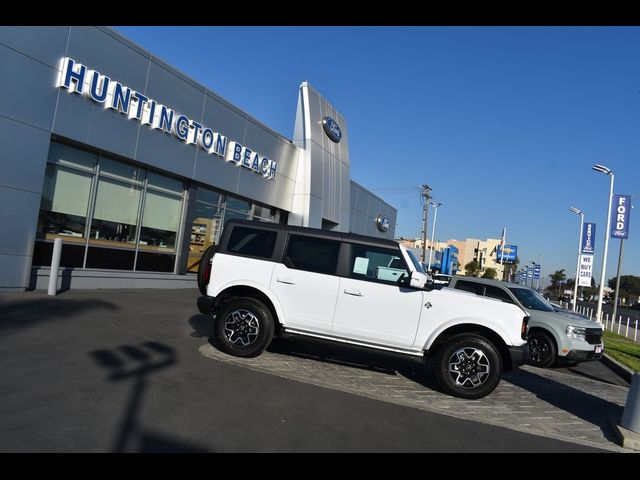 2024 Ford Bronco Outer Banks