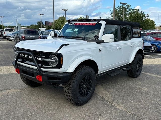 2024 Ford Bronco Outer Banks