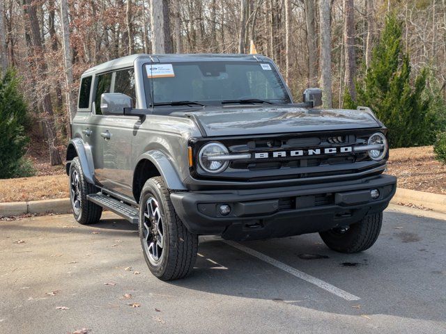 2024 Ford Bronco Outer Banks