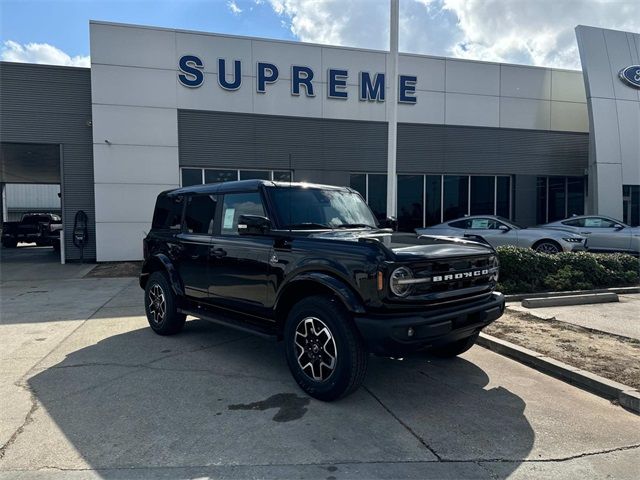 2024 Ford Bronco Outer Banks