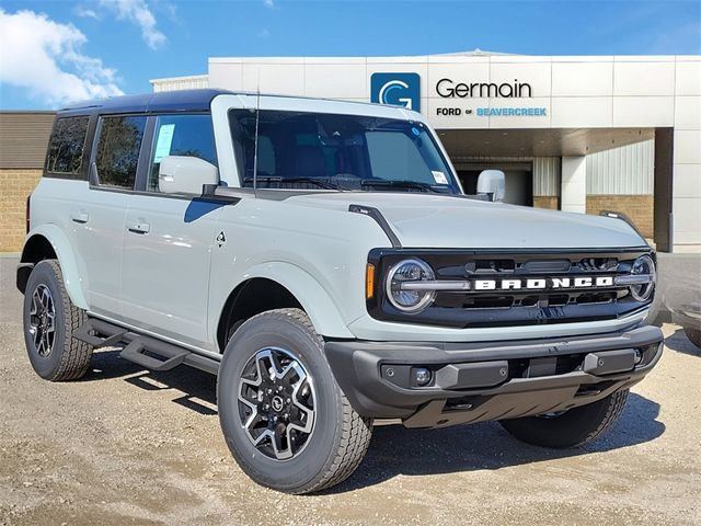 2024 Ford Bronco Outer Banks