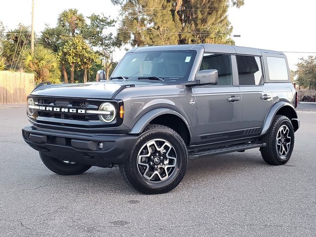 2024 Ford Bronco Outer Banks