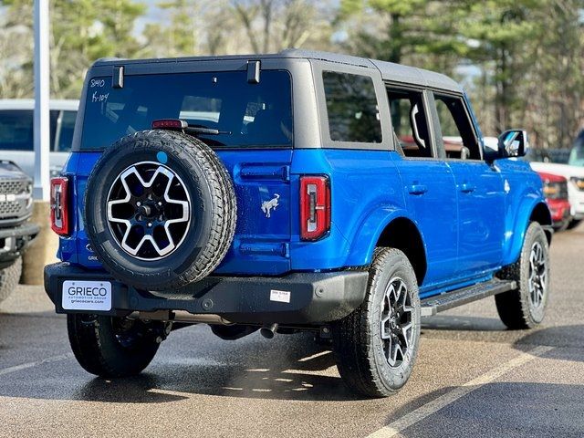 2024 Ford Bronco Outer Banks