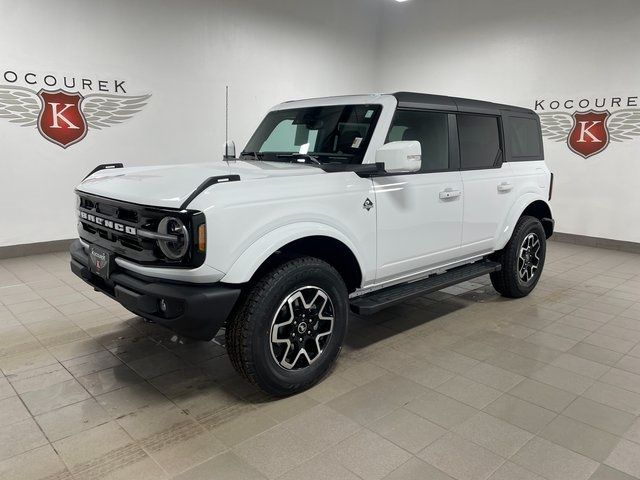 2024 Ford Bronco Outer Banks