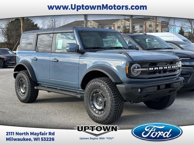 2024 Ford Bronco Outer Banks