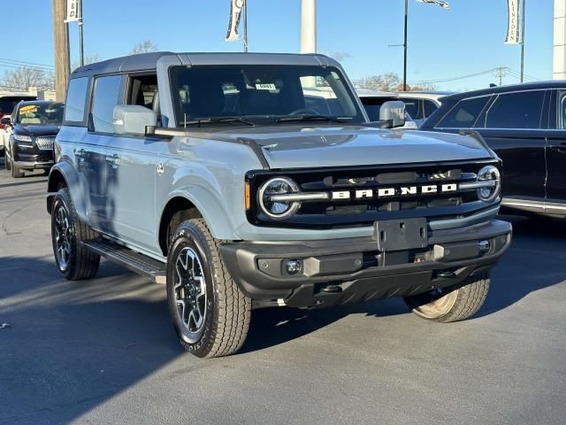 2024 Ford Bronco Outer Banks