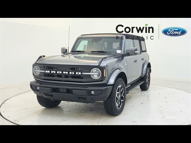 2024 Ford Bronco Outer Banks