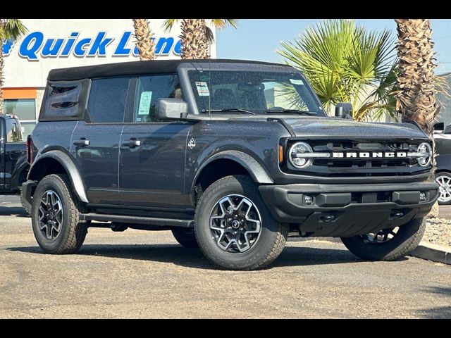 2024 Ford Bronco Outer Banks