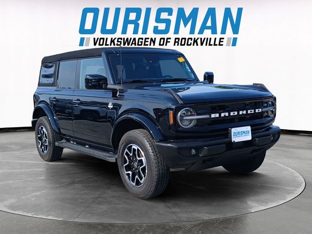 2024 Ford Bronco Outer Banks