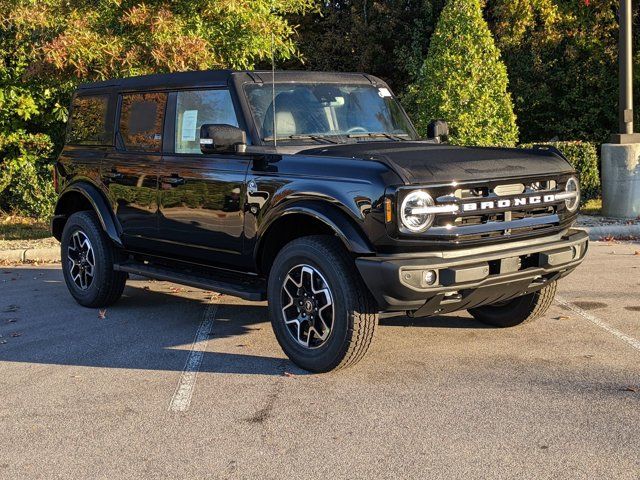 2024 Ford Bronco Outer Banks