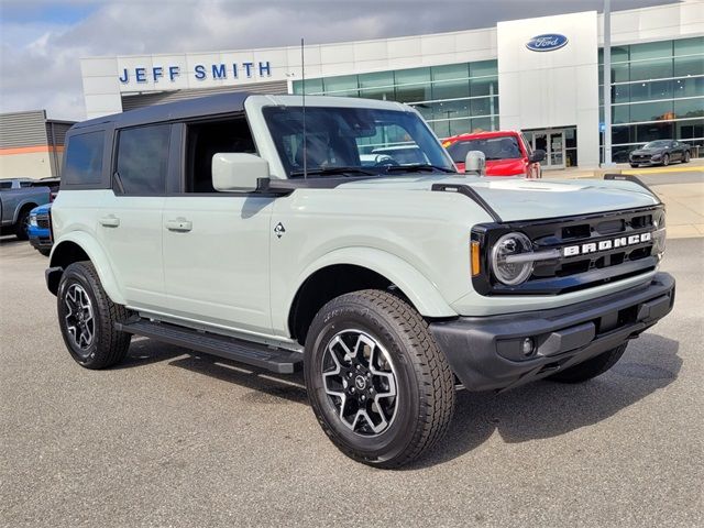 2024 Ford Bronco Outer Banks