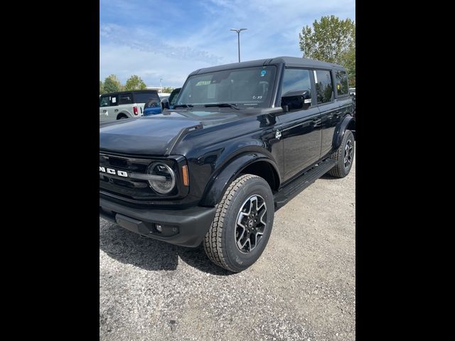 2024 Ford Bronco Outer Banks