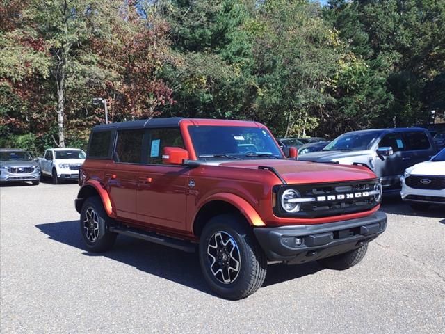 2024 Ford Bronco Outer Banks