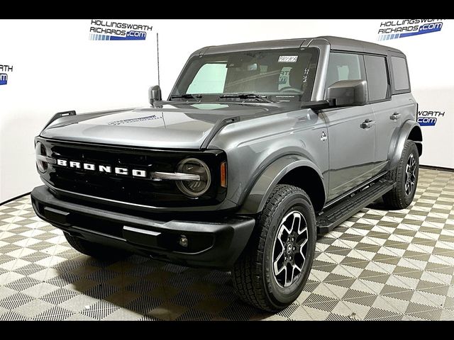 2024 Ford Bronco Outer Banks