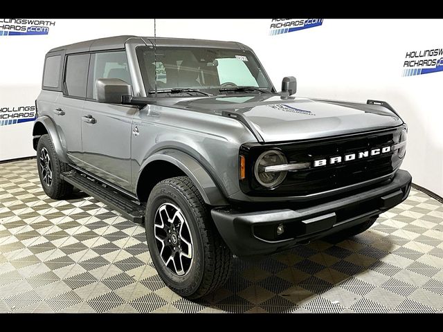 2024 Ford Bronco Outer Banks