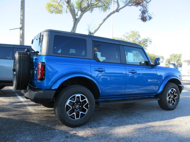 2024 Ford Bronco Outer Banks