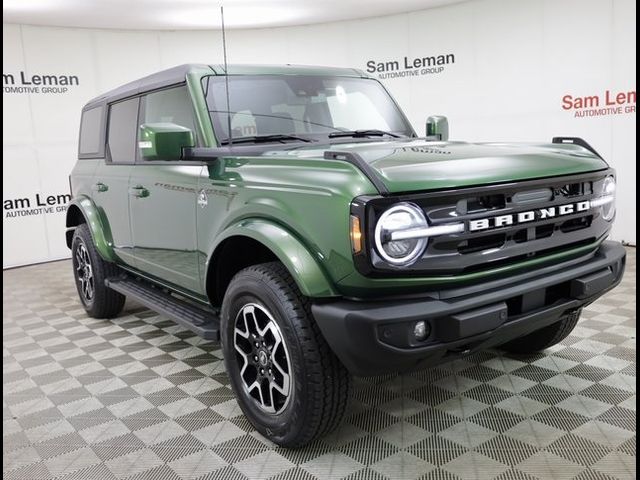 2024 Ford Bronco Outer Banks