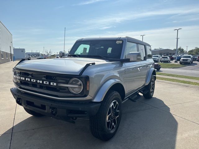 2024 Ford Bronco Outer Banks