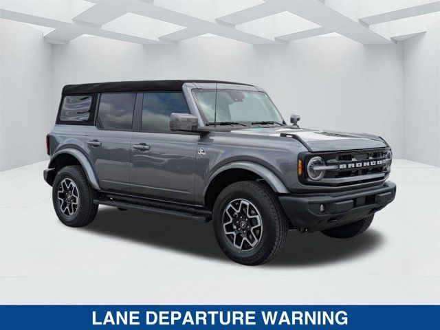 2024 Ford Bronco Outer Banks