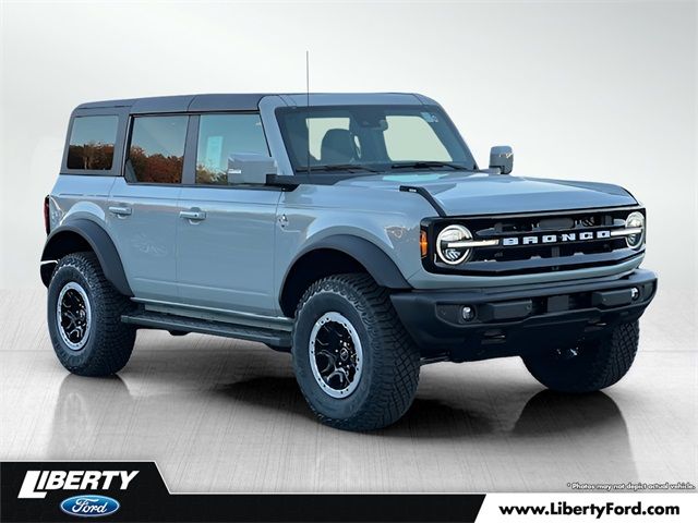 2024 Ford Bronco Outer Banks